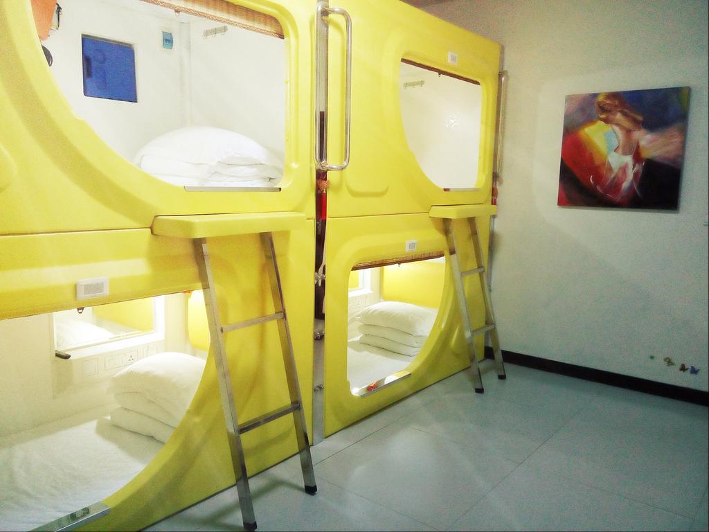 The Capsule Of My House In Luoyang Hostel Luoyang  Bagian luar foto